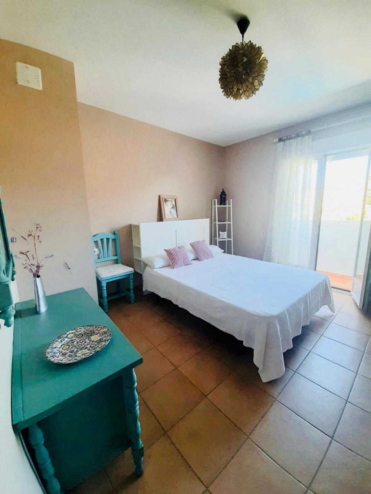 Casita En El Paraiso Cuevas del Becerro Ngoại thất bức ảnh